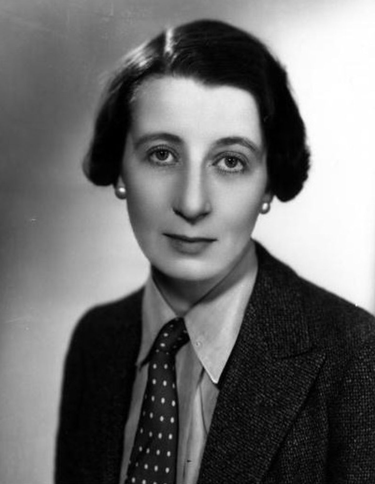 Elizabeth Mackintosh