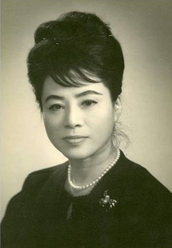 Han Moo-sook